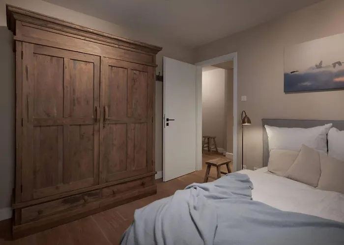 Sea Twin 2 アパート